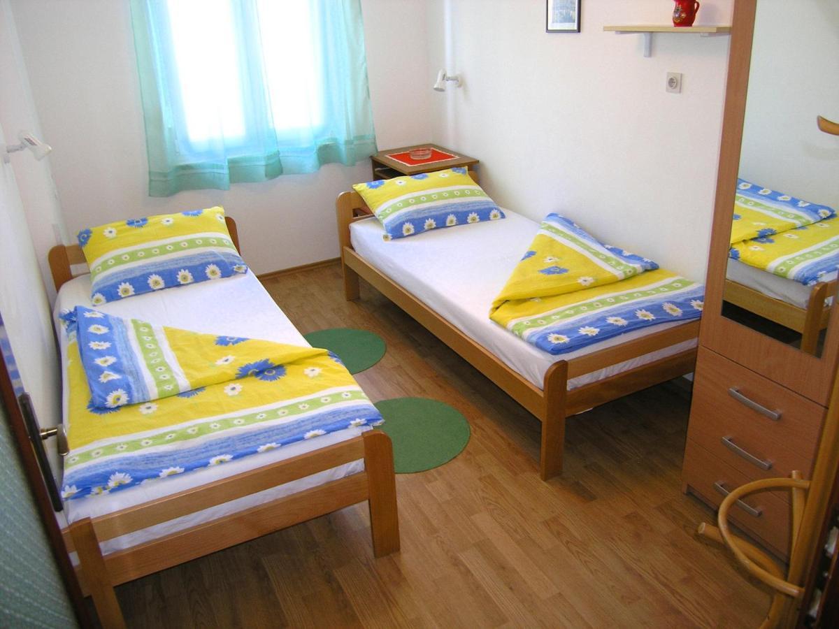 Apartments Natasa 克尔克 外观 照片