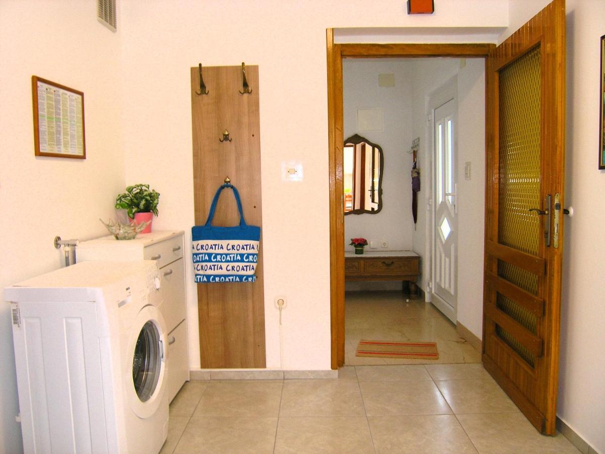 Apartments Natasa 克尔克 外观 照片