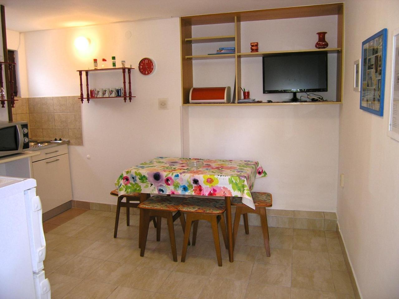 Apartments Natasa 克尔克 外观 照片